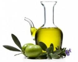 What oils are good for hair The wonderful properties of castor oil